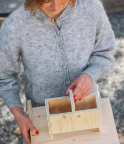 Dehner Natura Futterhaus Rofan, Natur, Inkl. Ständer, Ca. B84,3/H129,7/T84,3 Cm -Gartenbedarf Geschäft 6622872 6622898 6622906 6622922 WE MO 009 NVHRofanKarwendel